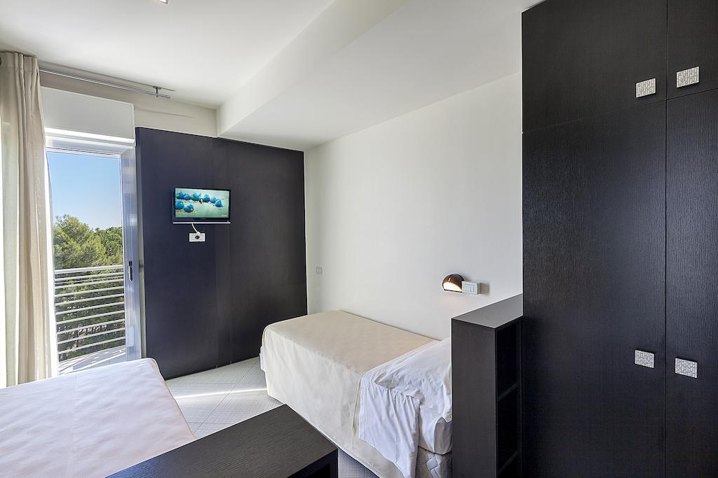 Hotel Lido Alba Adriatica Szoba fotó