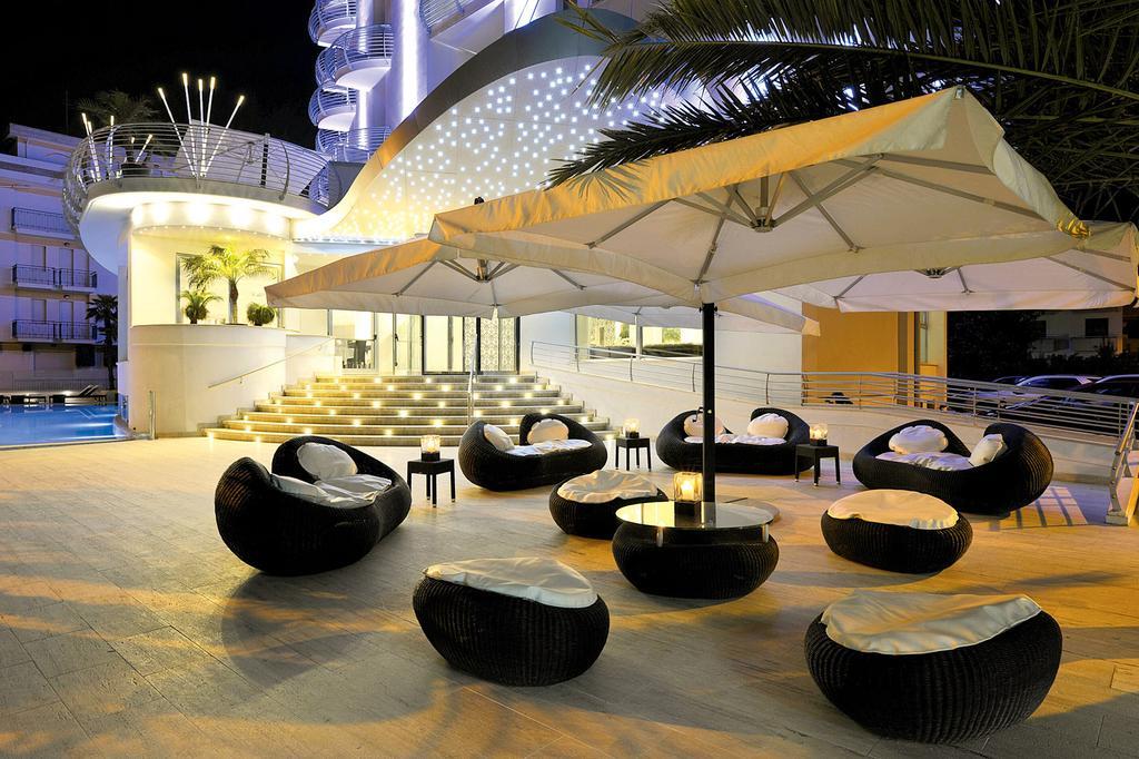Hotel Lido Alba Adriatica Kültér fotó