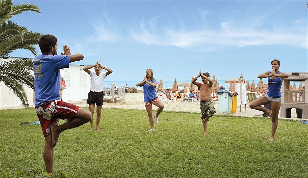 Hotel Lido Alba Adriatica Kültér fotó